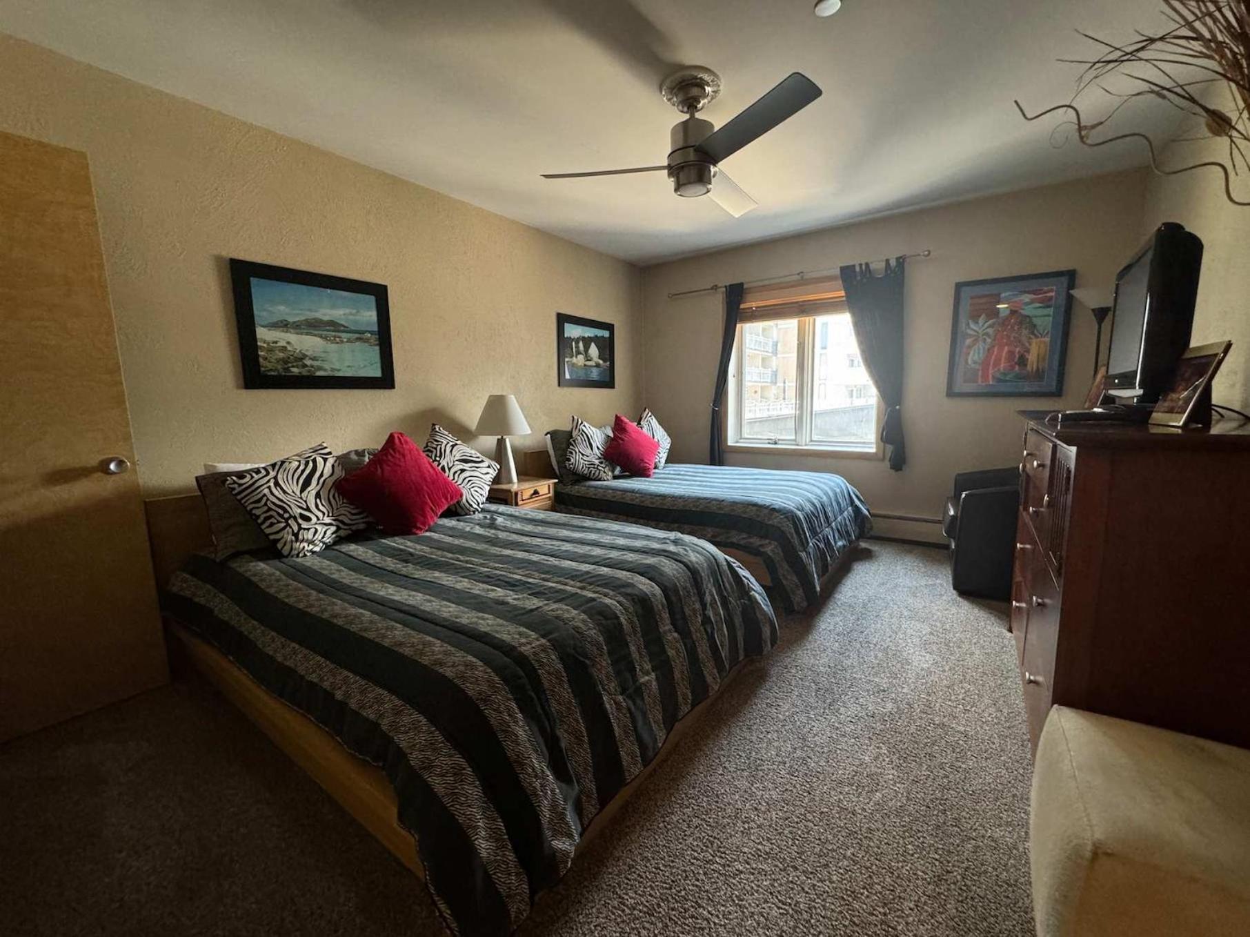 Best Location In The Heart Of Lions Head, Ski Lockers, Jacuzzi And Pool Вейл Екстериор снимка