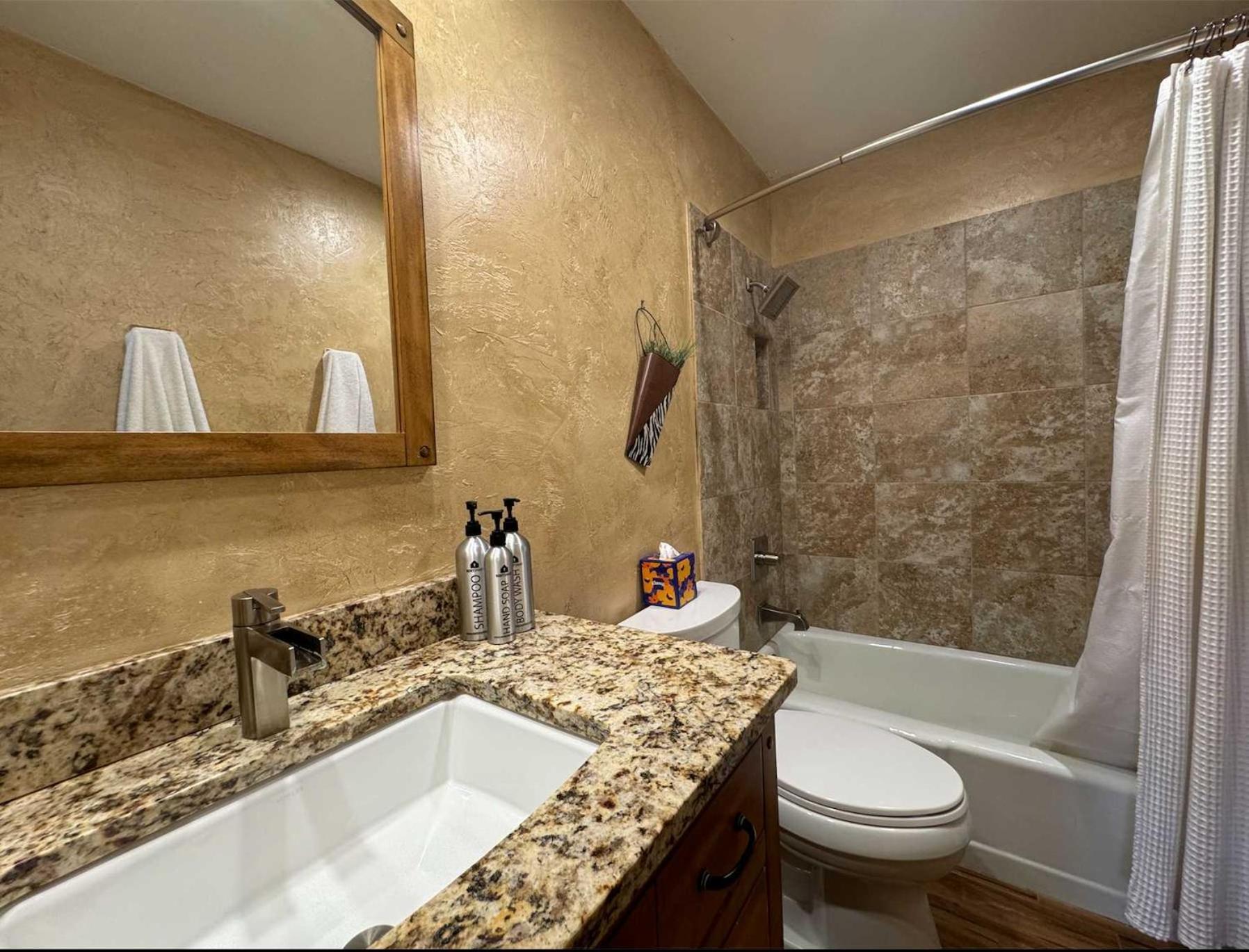 Best Location In The Heart Of Lions Head, Ski Lockers, Jacuzzi And Pool Вейл Екстериор снимка